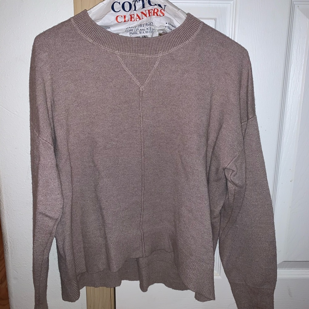 Hi- Low pullover sweater